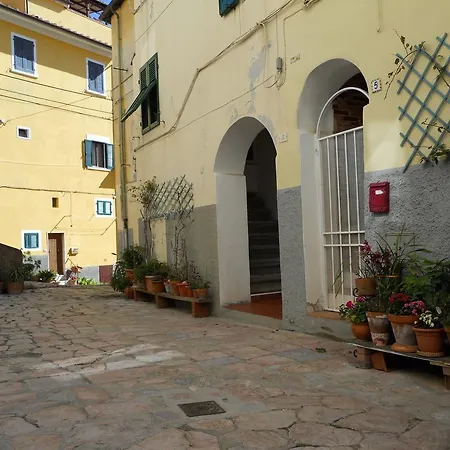 Ferienwohnung Pepe Nero By Helloelba Portoferraio Exterior foto